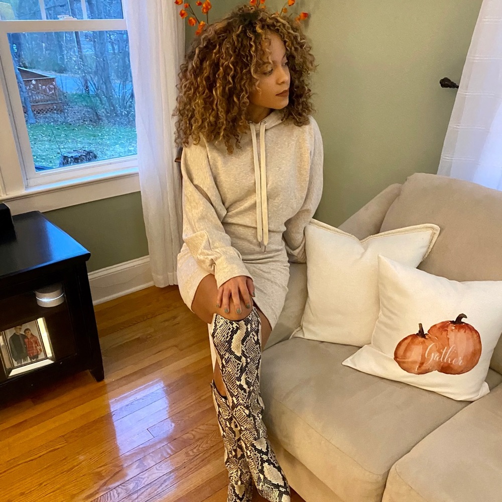 Hoodie sweater dress 👗